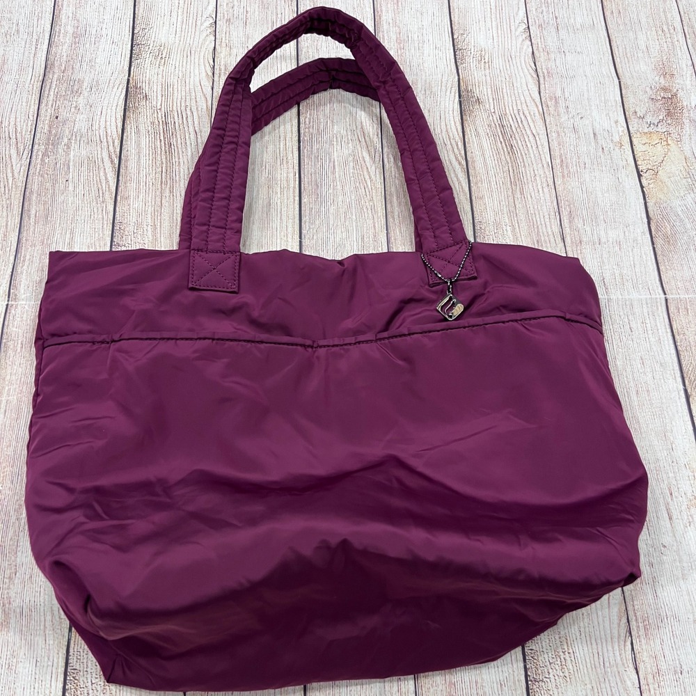 Fabletics Puffy Tote Bag Burgundy Plum Puffer Gym Travel Carryall AC1722383